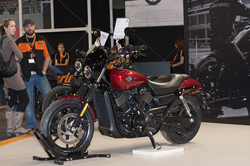 Обзор Harley-Davidson Street 750